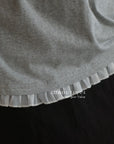 13a66 Graphic tee with ruffled hem