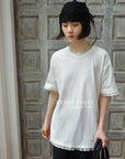 13a66 Graphic tee with ruffled hem