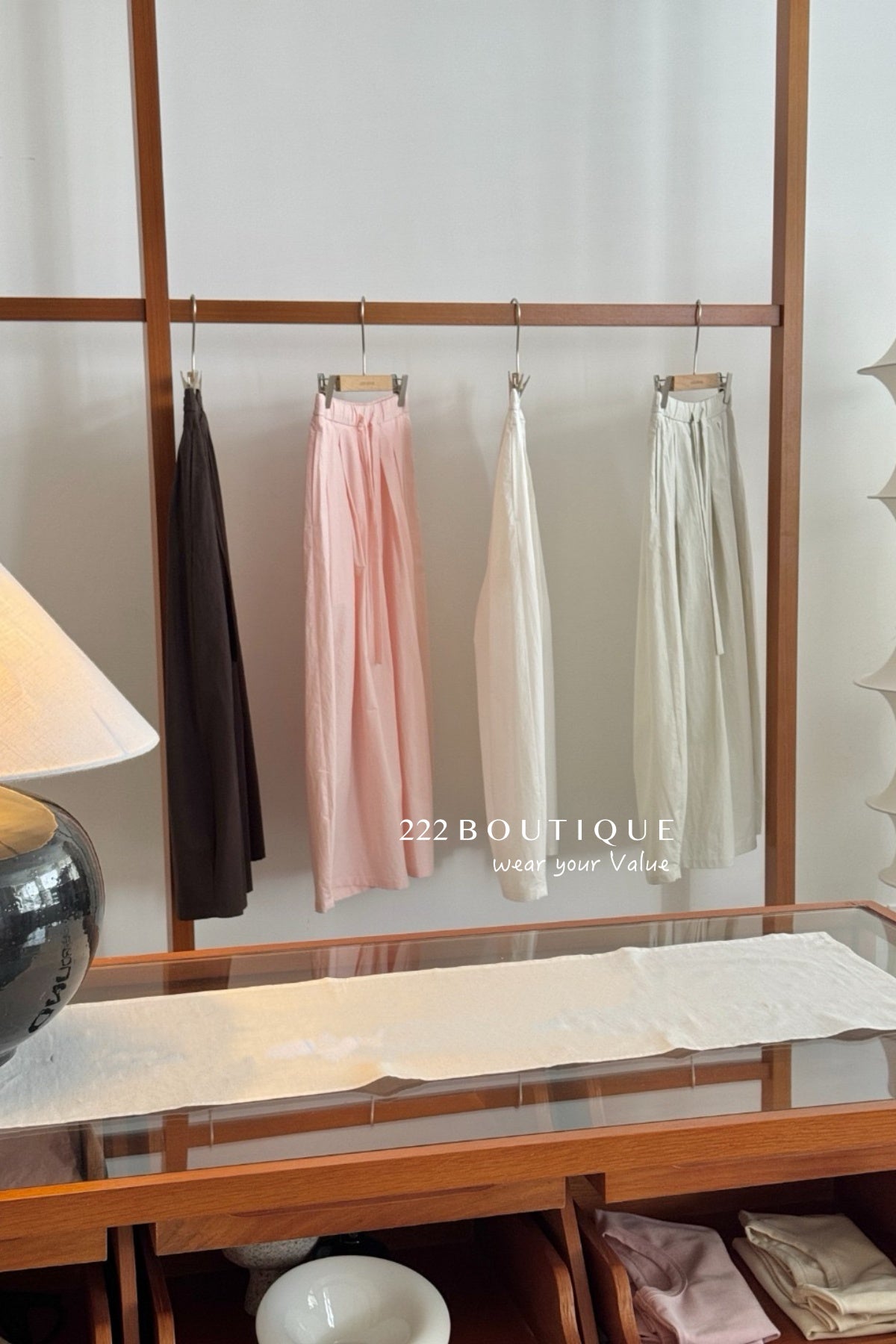 13q30 Straight-leg summer trousers β minimalist and breathable