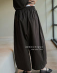 13q30 Straight-leg summer trousers β minimalist and breathable