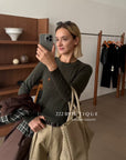 16a116 Cashmere polo sweater