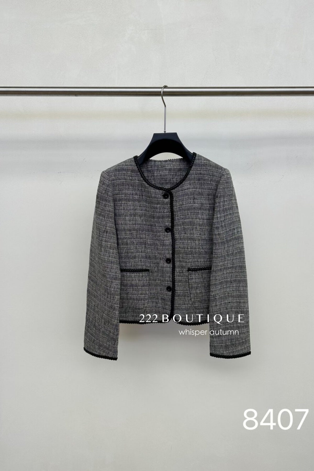 16a110 Tweed wool jacket with round neck