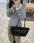 17a5 Long-sleeve knit top with lace trim