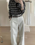 18q30 Cashmere wool trousers with belt