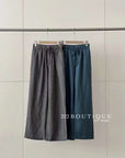 loose pants
