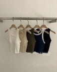sleeveless top