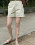 short kakhi