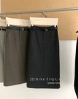 18v26 Wool pencil skirt