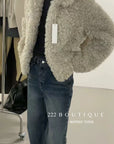 19a107 Fur notch-collar coat