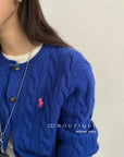 18a98 Cashmere cable-knit cardigan