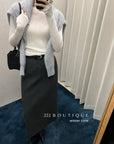 18v26 Wool pencil skirt
