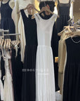 sleeveless dress