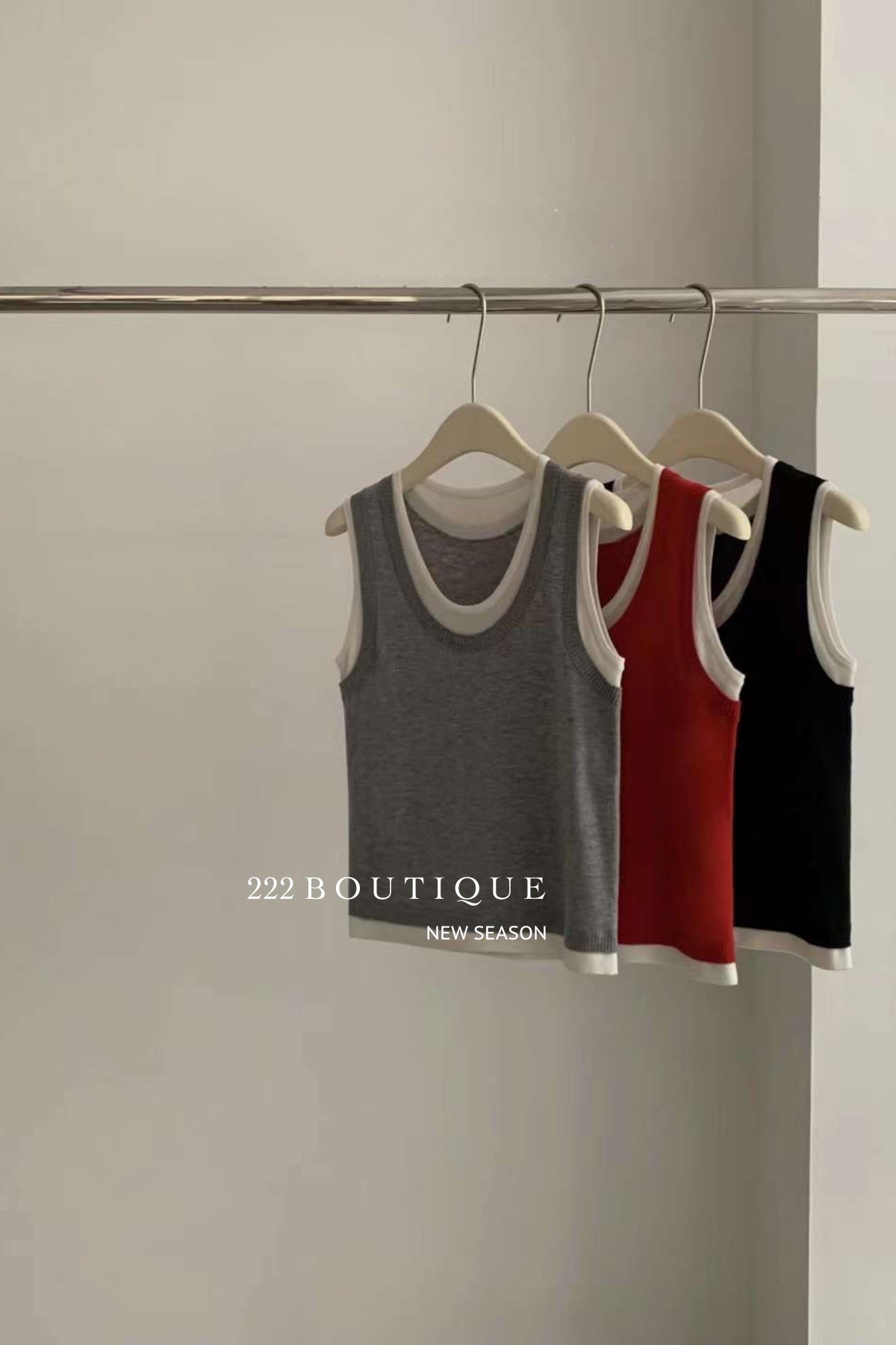 sleeveless shirt