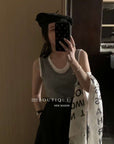 sleeveless shirt