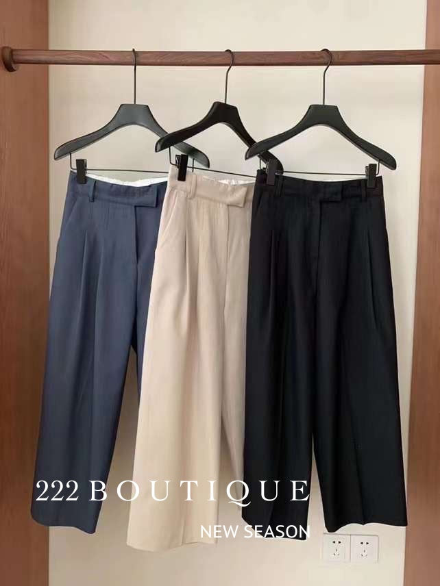 baggy pants