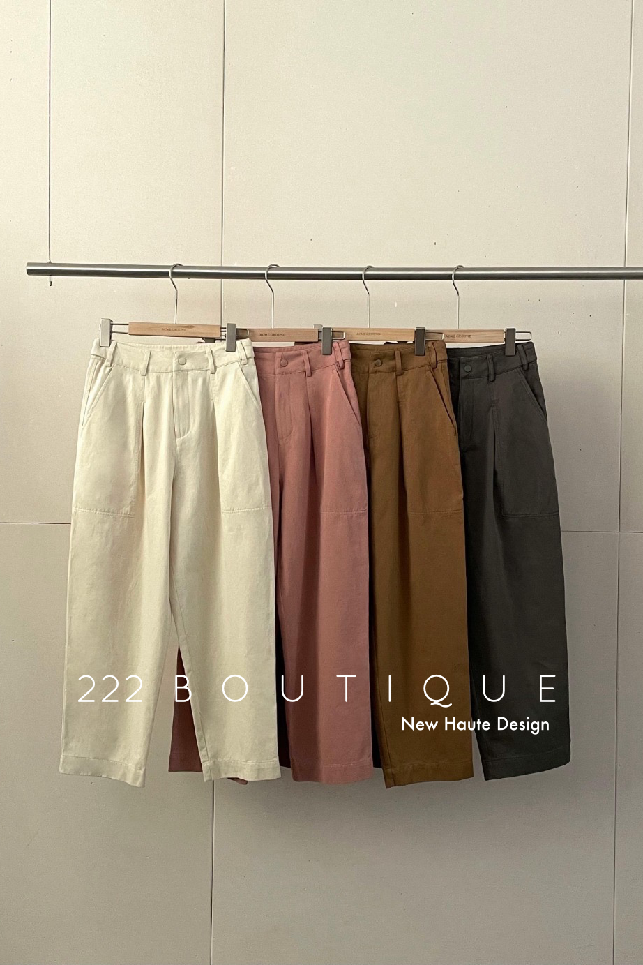 Pockets straight trousers