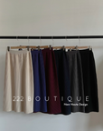 pleated skirt