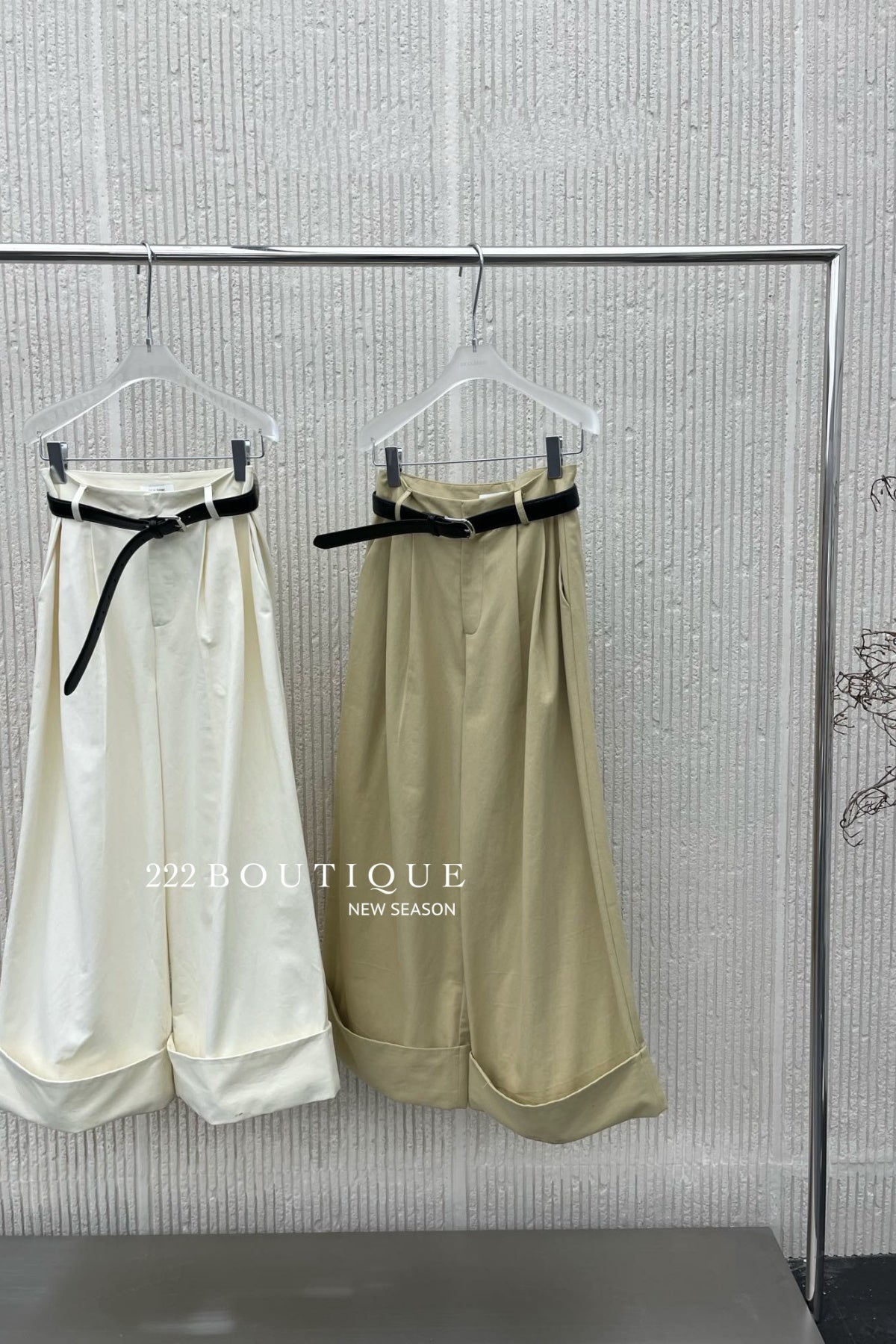 khaki pants