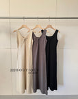sleeveless dress