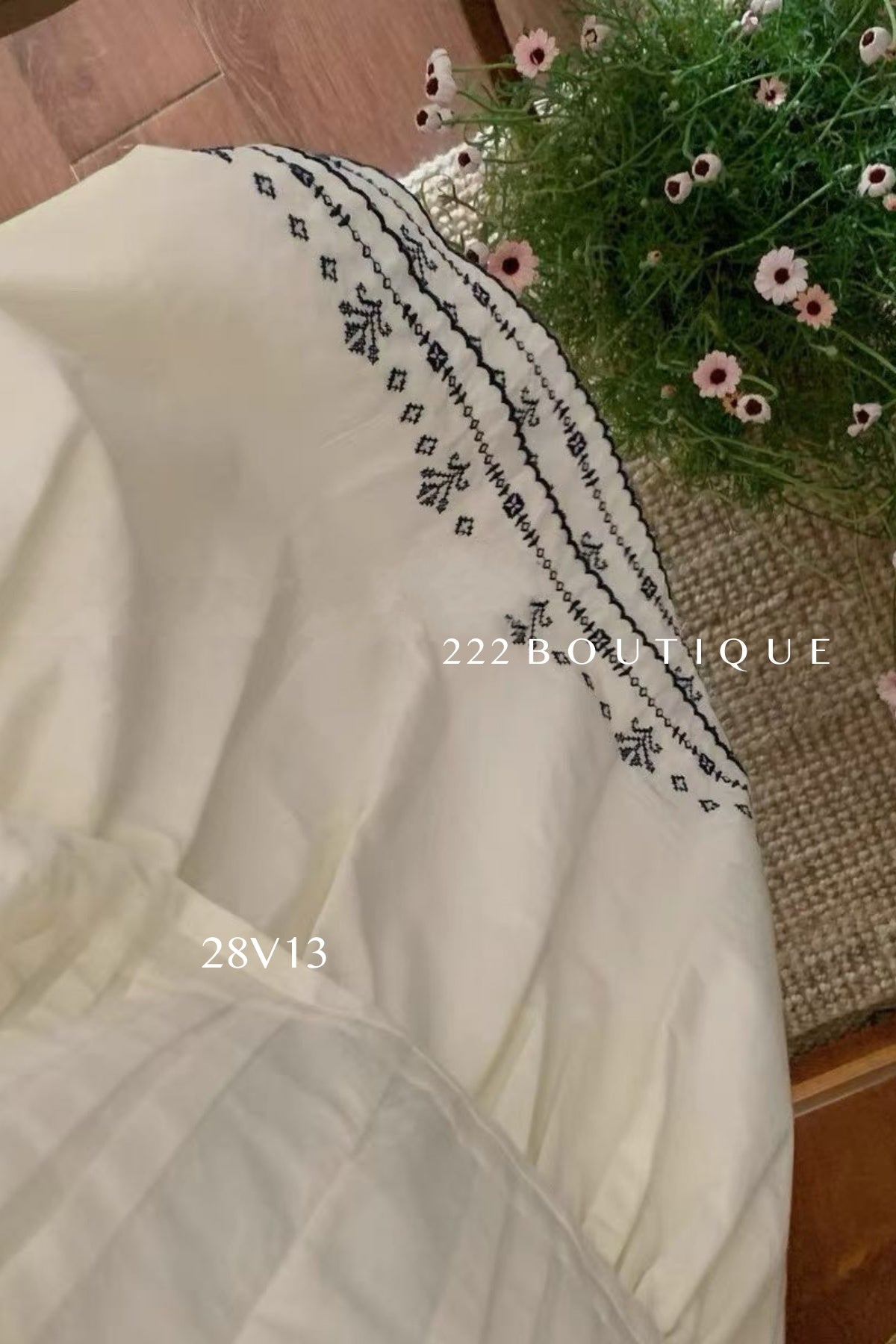 28v13 - EMBROIERED BABYDOLL DRESS