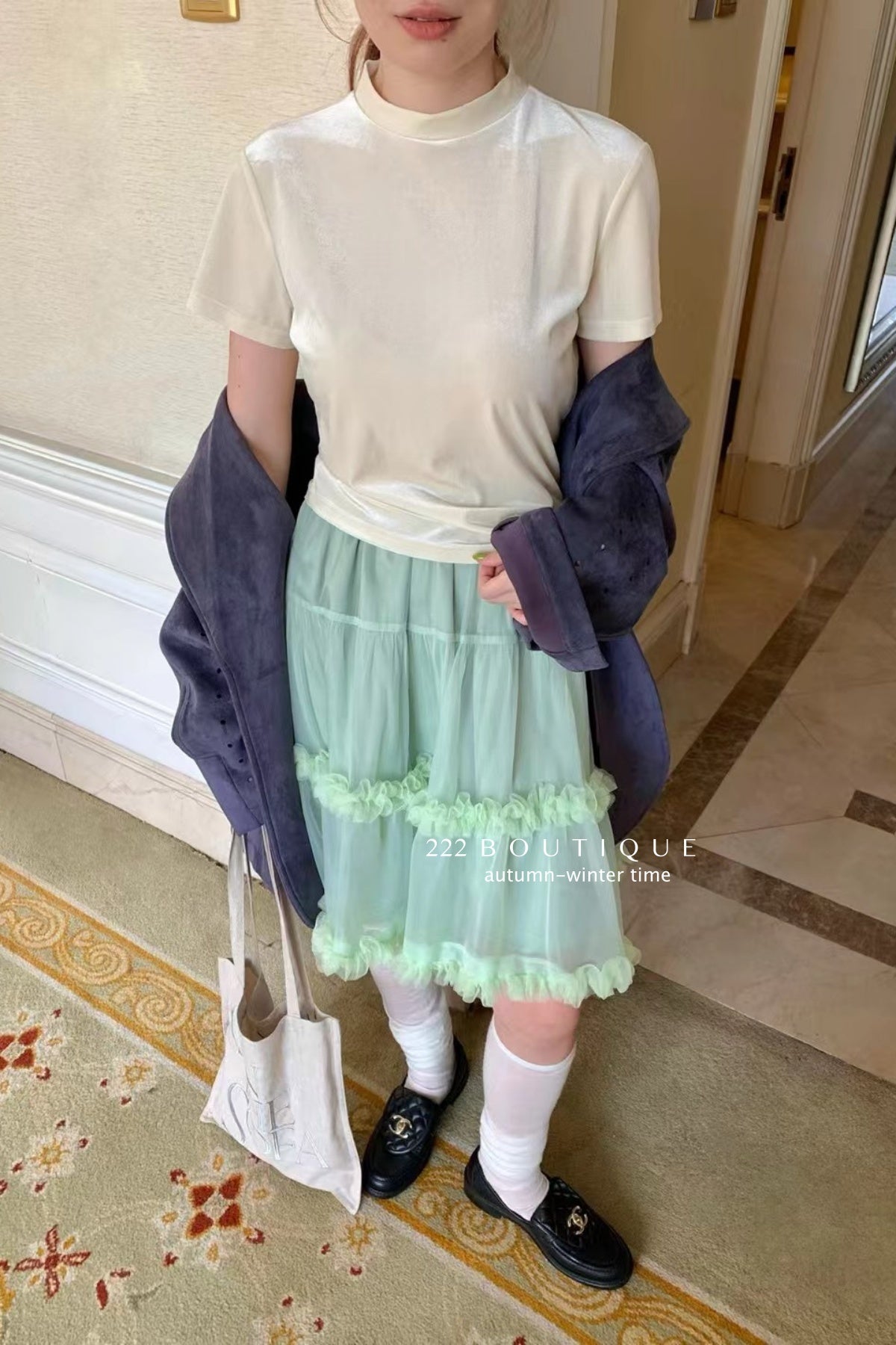 17a88 Basic velvet short-sleeve top