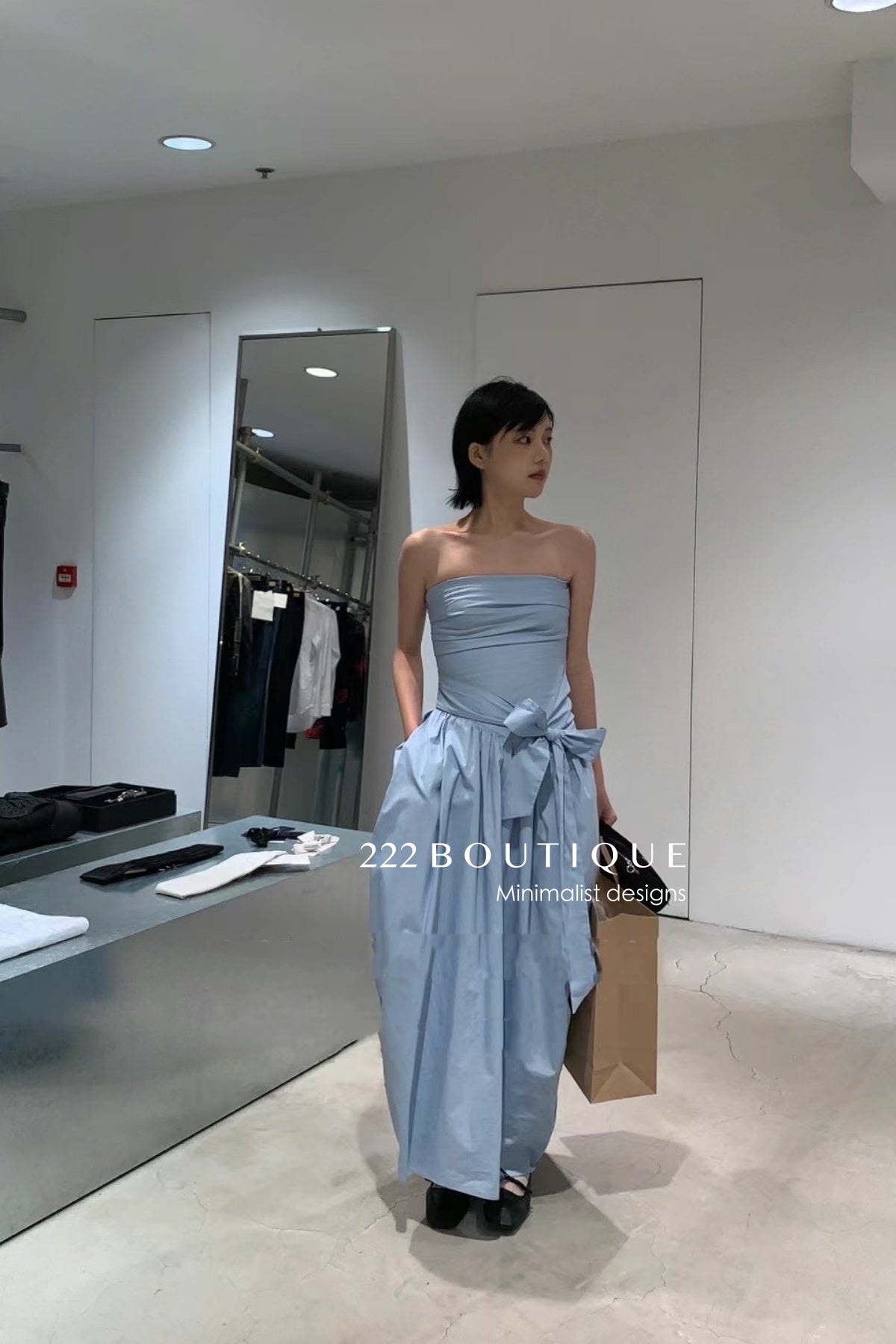 12v46 Ruched Strapless Dress – Volume &amp; Detail