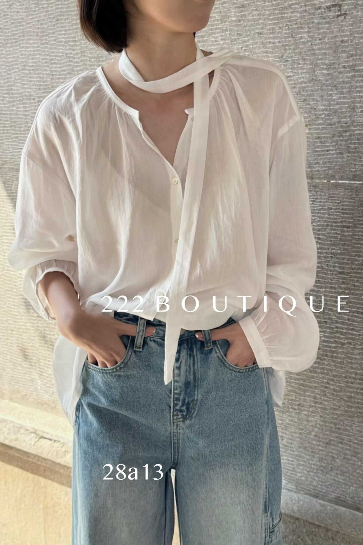 28a13- STAND COLLAR BLOUSE