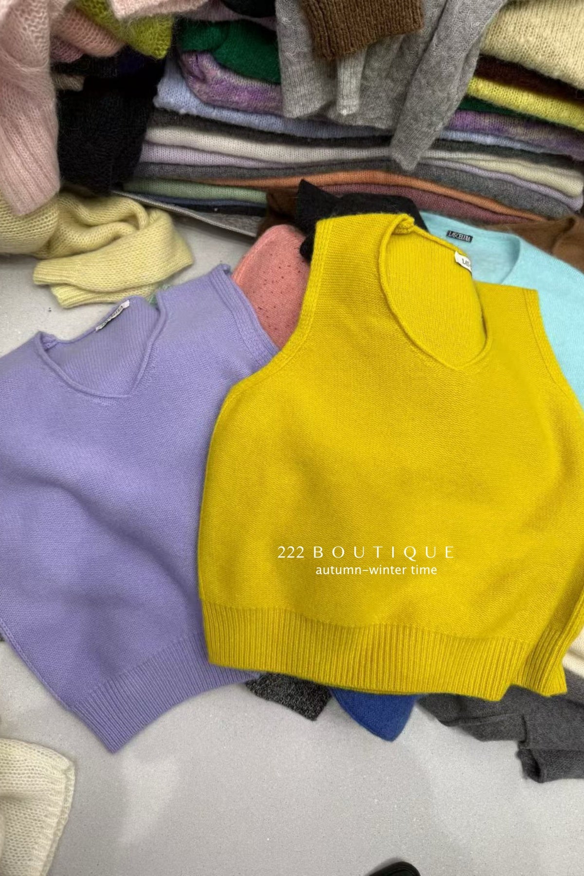 17a115 Basic cashmere gilet