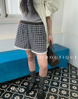 28q26- PLAID LACE SHORTS
