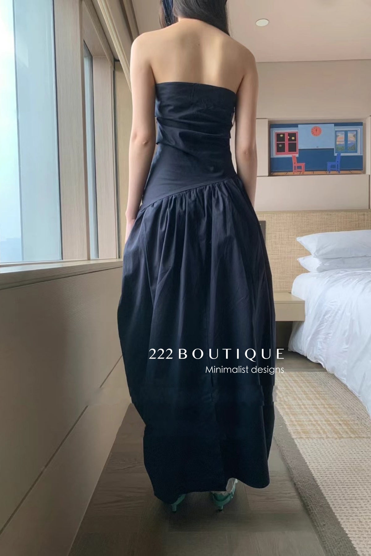 12v46 Ruched Strapless Dress – Volume &amp; Detail
