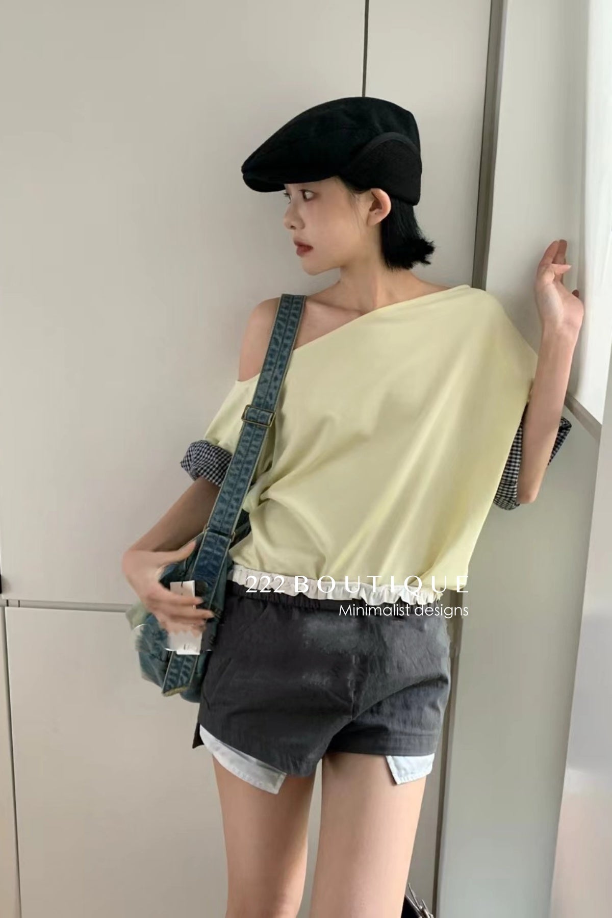 12a52 Asymmetrical gingham-sleeve set – pastel tones