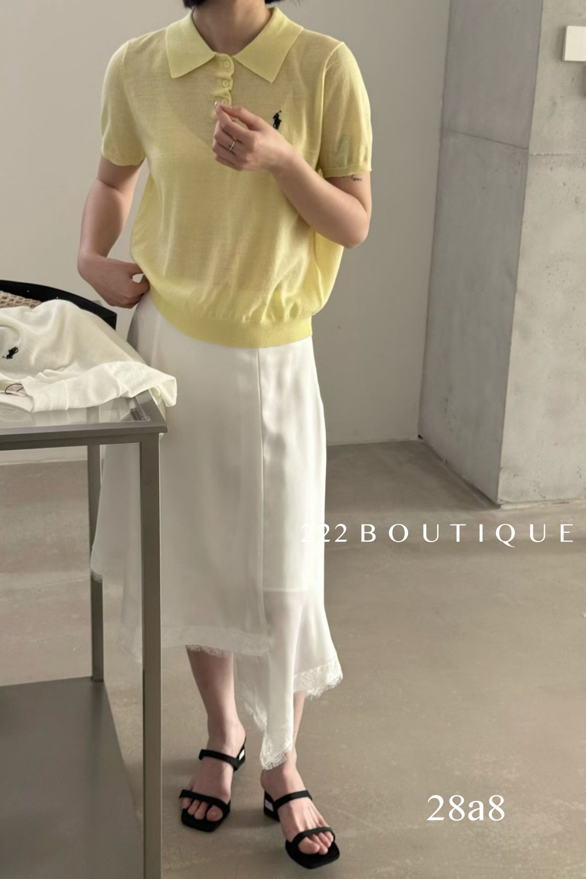 28a8- KNIT POLO TOP