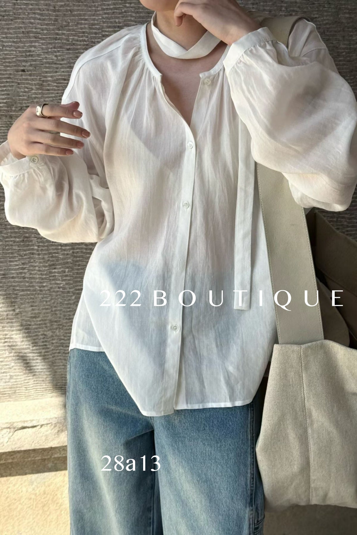 28a13- STAND COLLAR BLOUSE