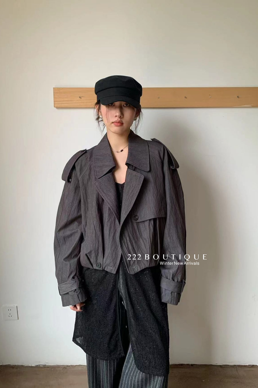 trenchcoat - 96a77