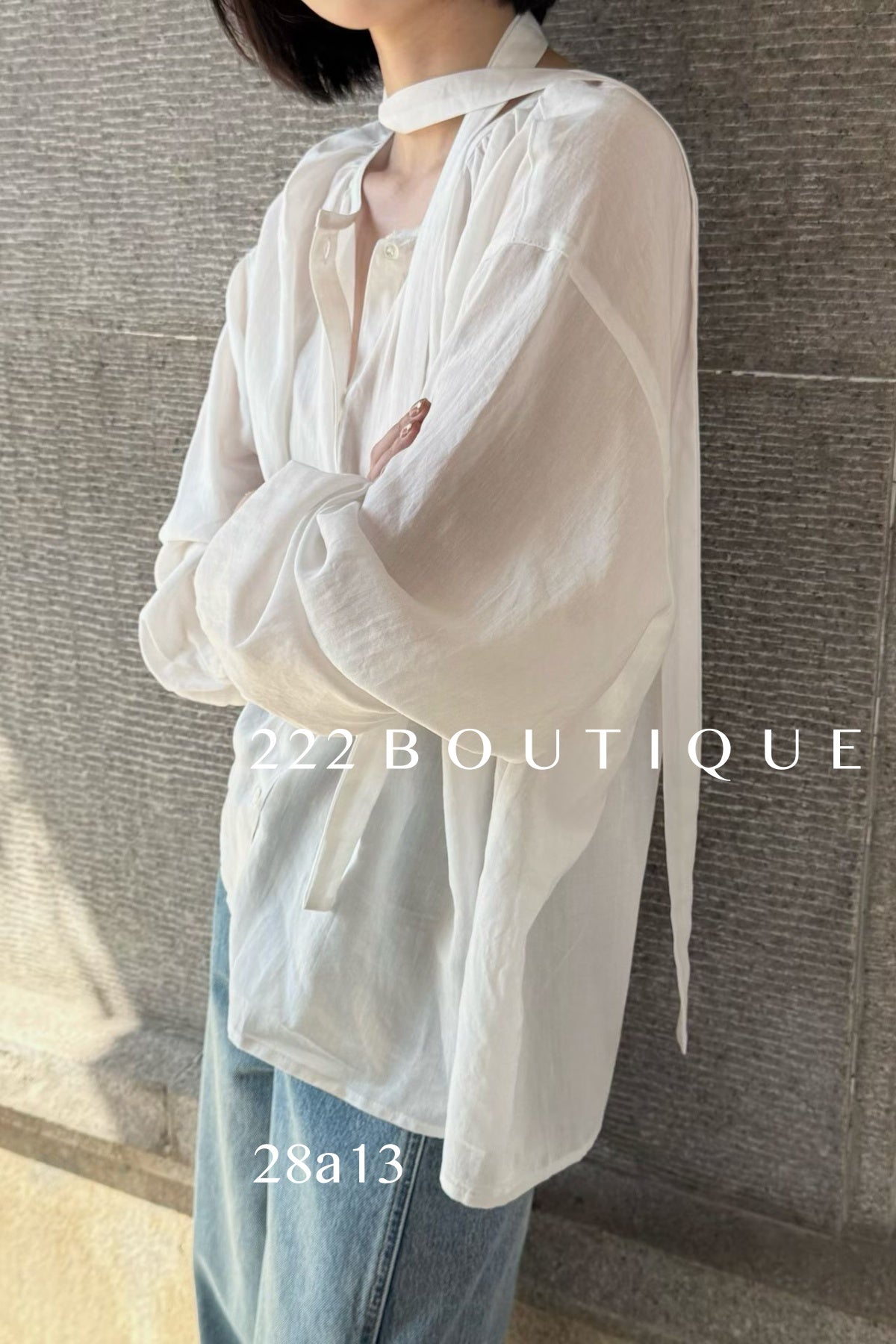 28a13- STAND COLLAR BLOUSE
