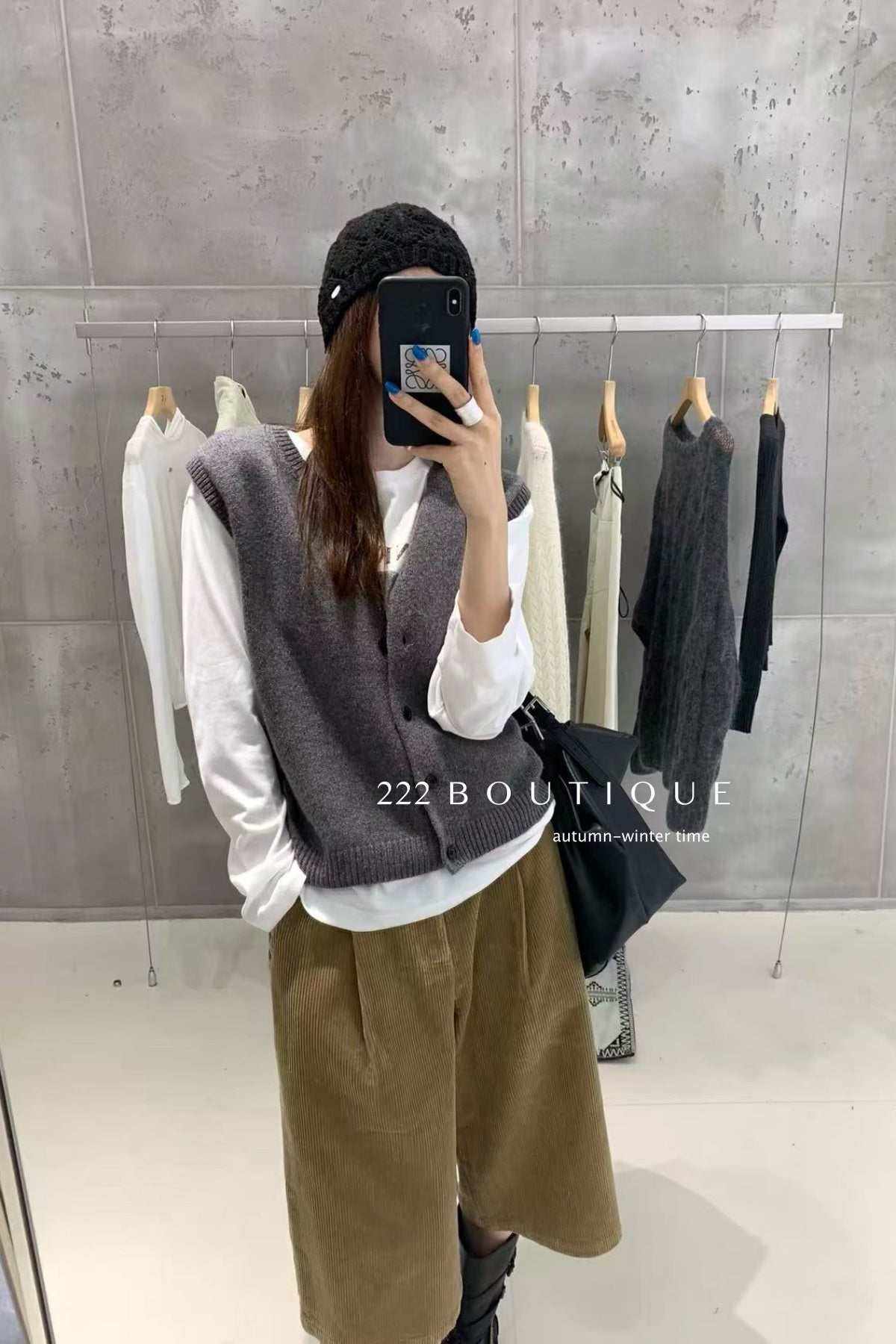 18a52 Cashmere knit vest