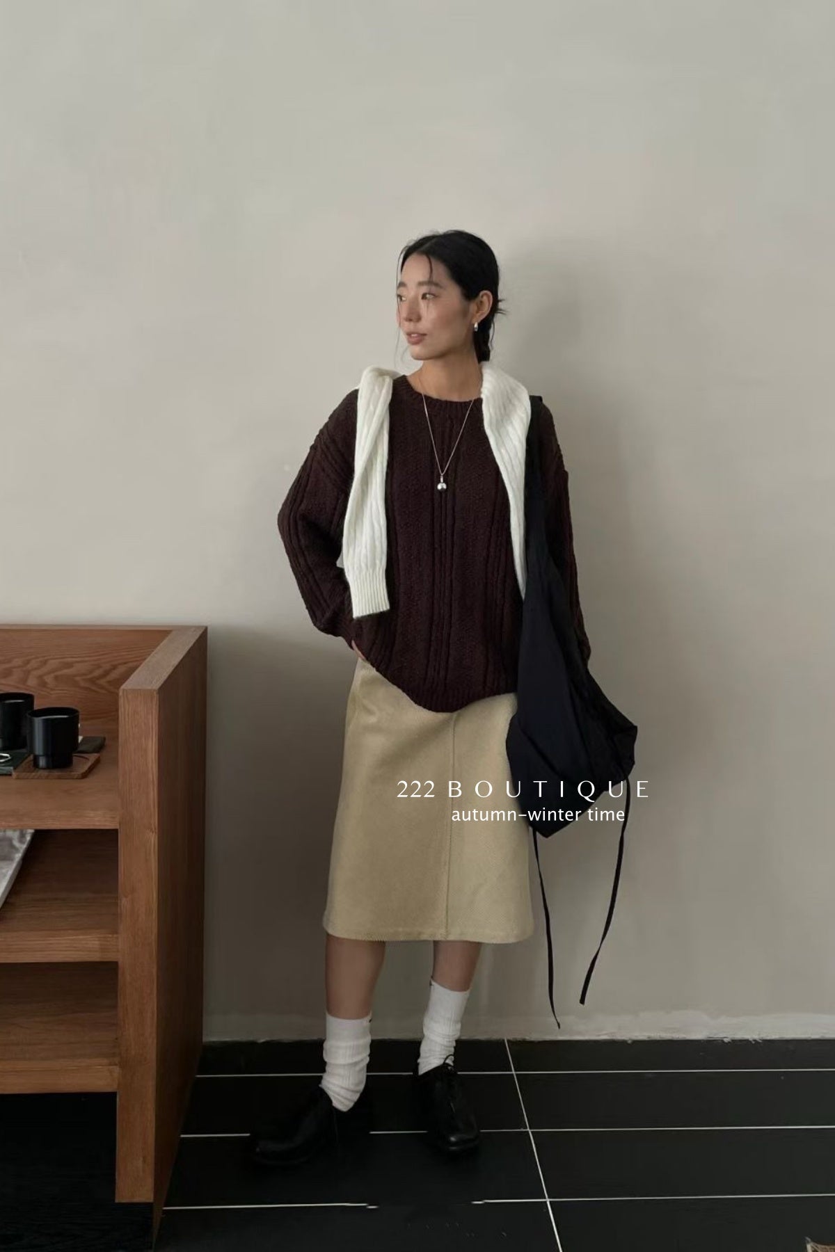 17v16 Basic corduroy mini skirt