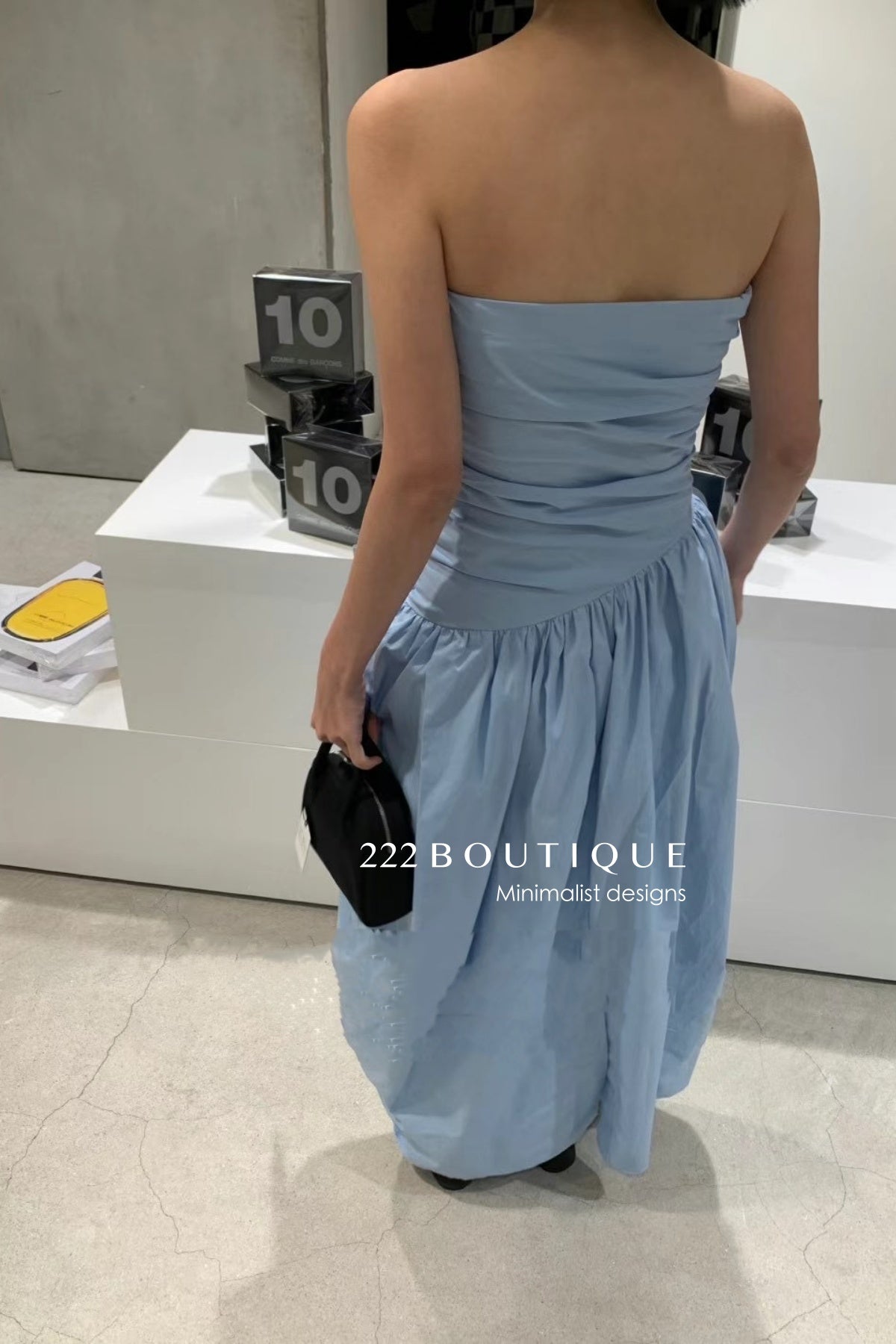 12v46 Ruched Strapless Dress – Volume &amp; Detail