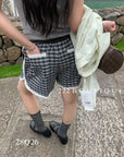 28q26- PLAID LACE SHORTS