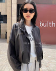 18a44 Leather bomber jacket