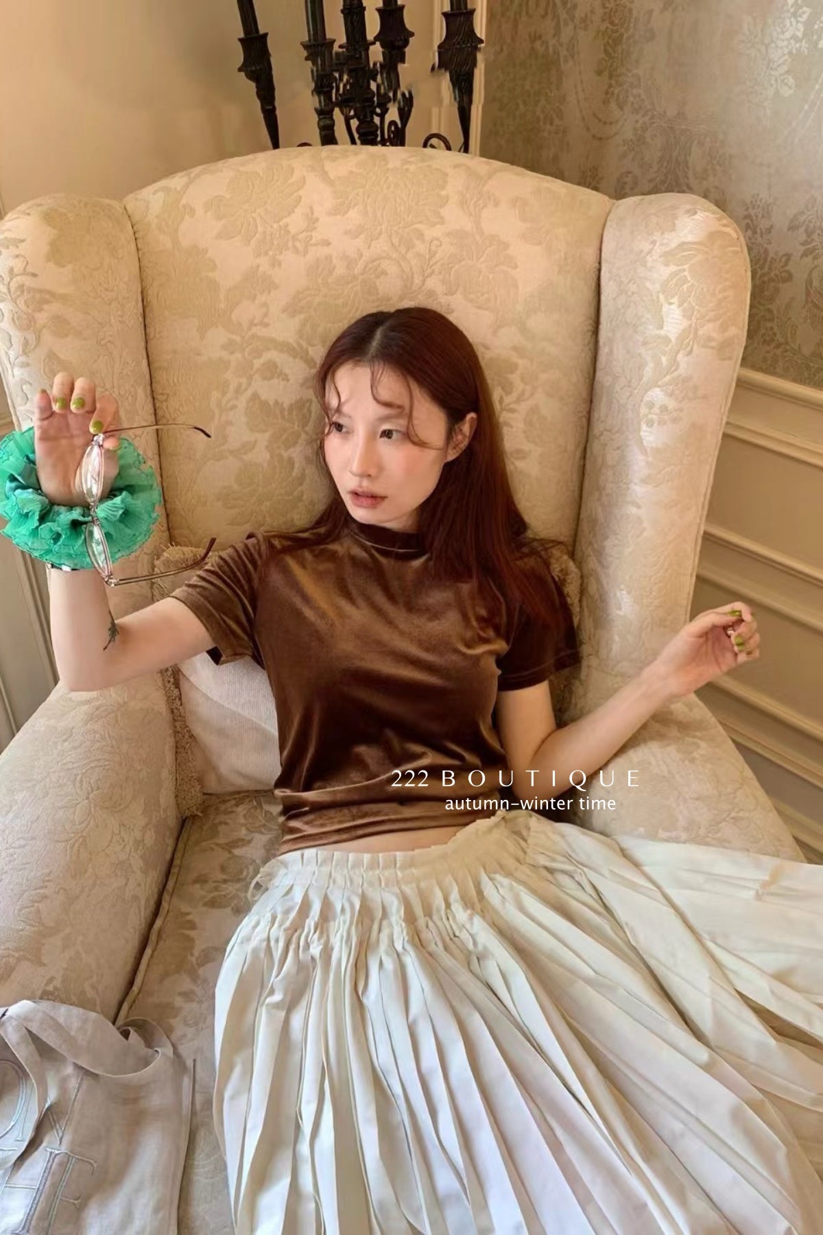 17a88 Basic velvet short-sleeve top