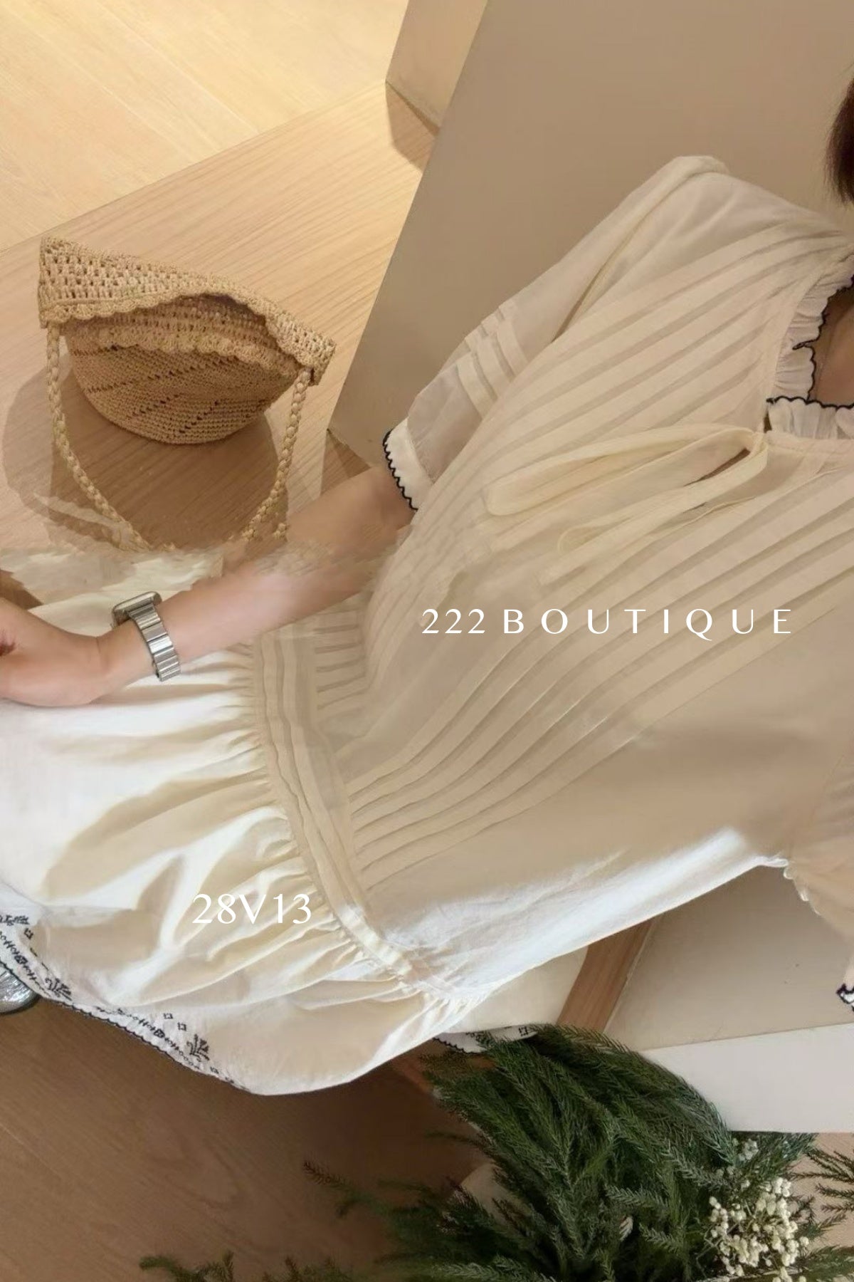 28v13 - EMBROIERED BABYDOLL DRESS
