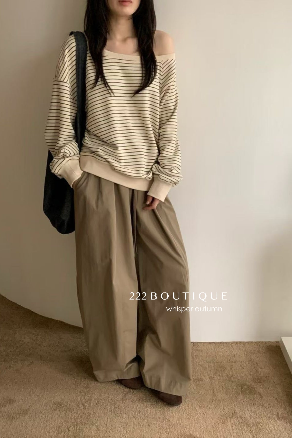 17a12 Off-shoulder Mongtoghi knit