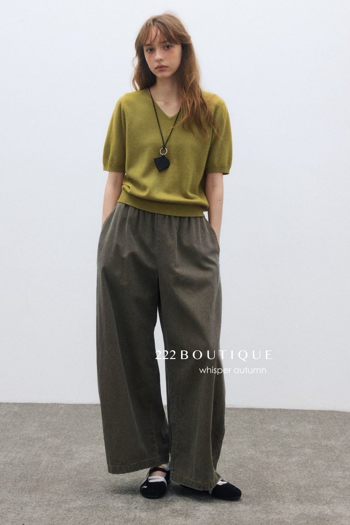 17q12 y elastic-waist pants