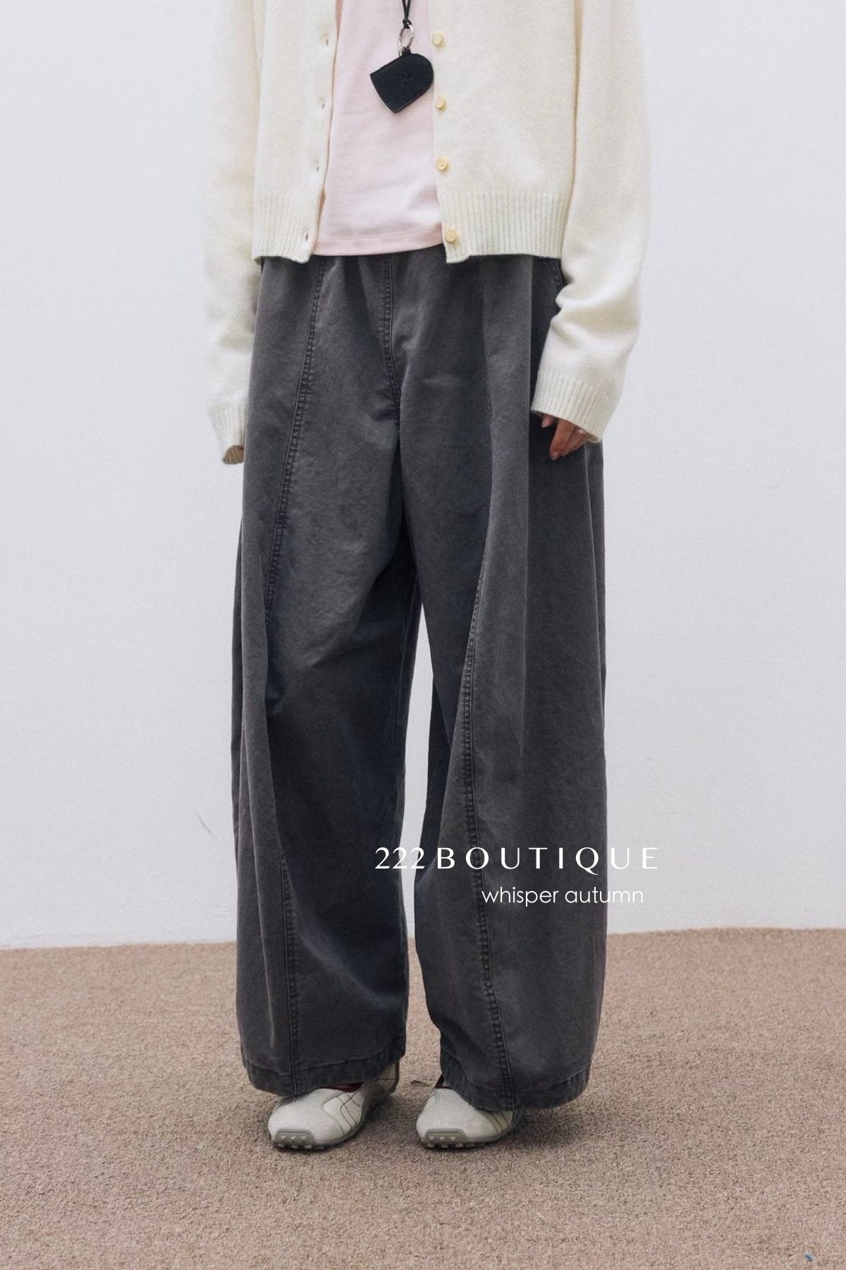 17q11 Corduroy elastic-waist pants