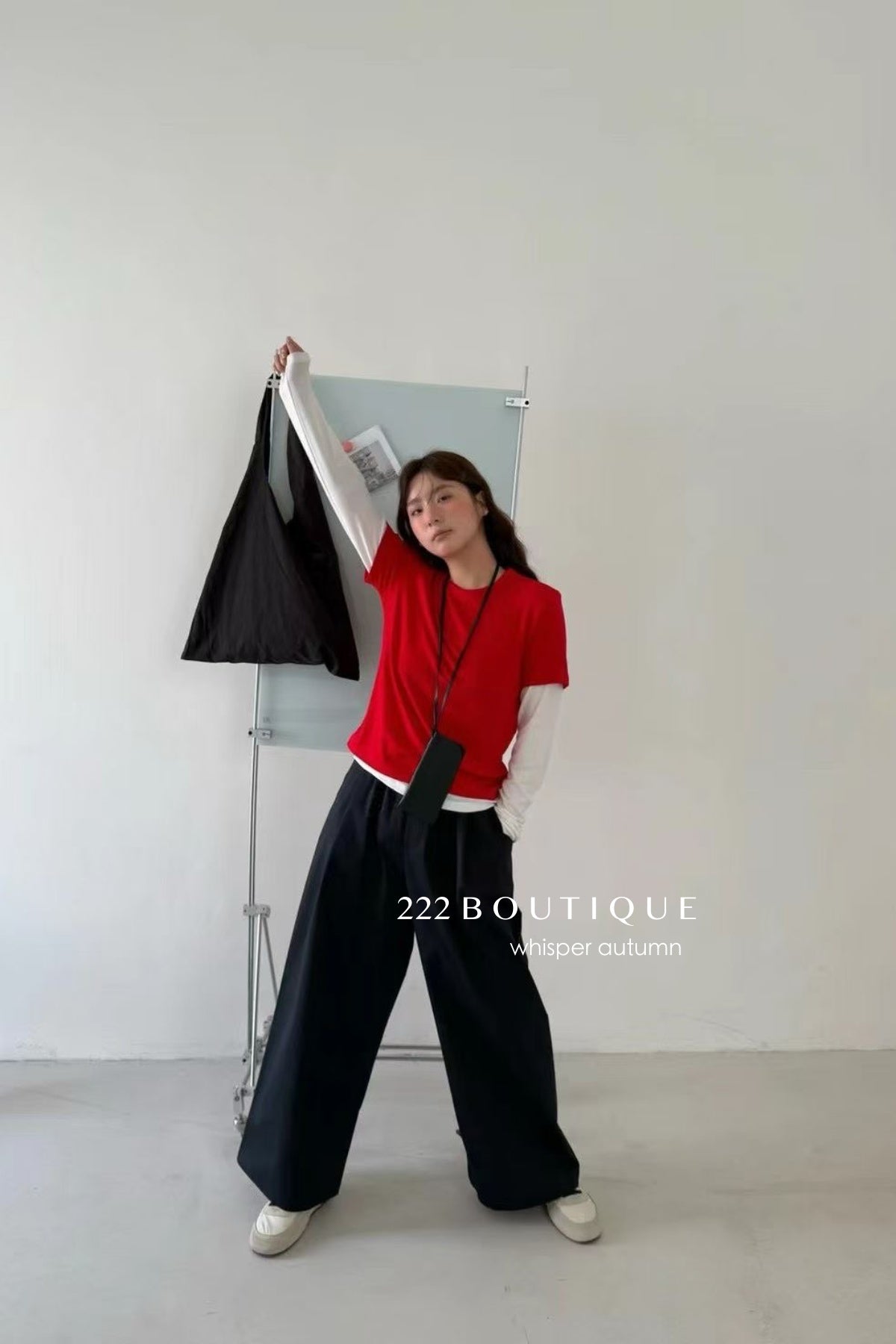16q34 Basic elastic-waist khaki trousers