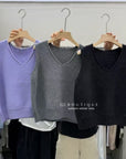 17a116 Basic V-neck cashmere knit vest