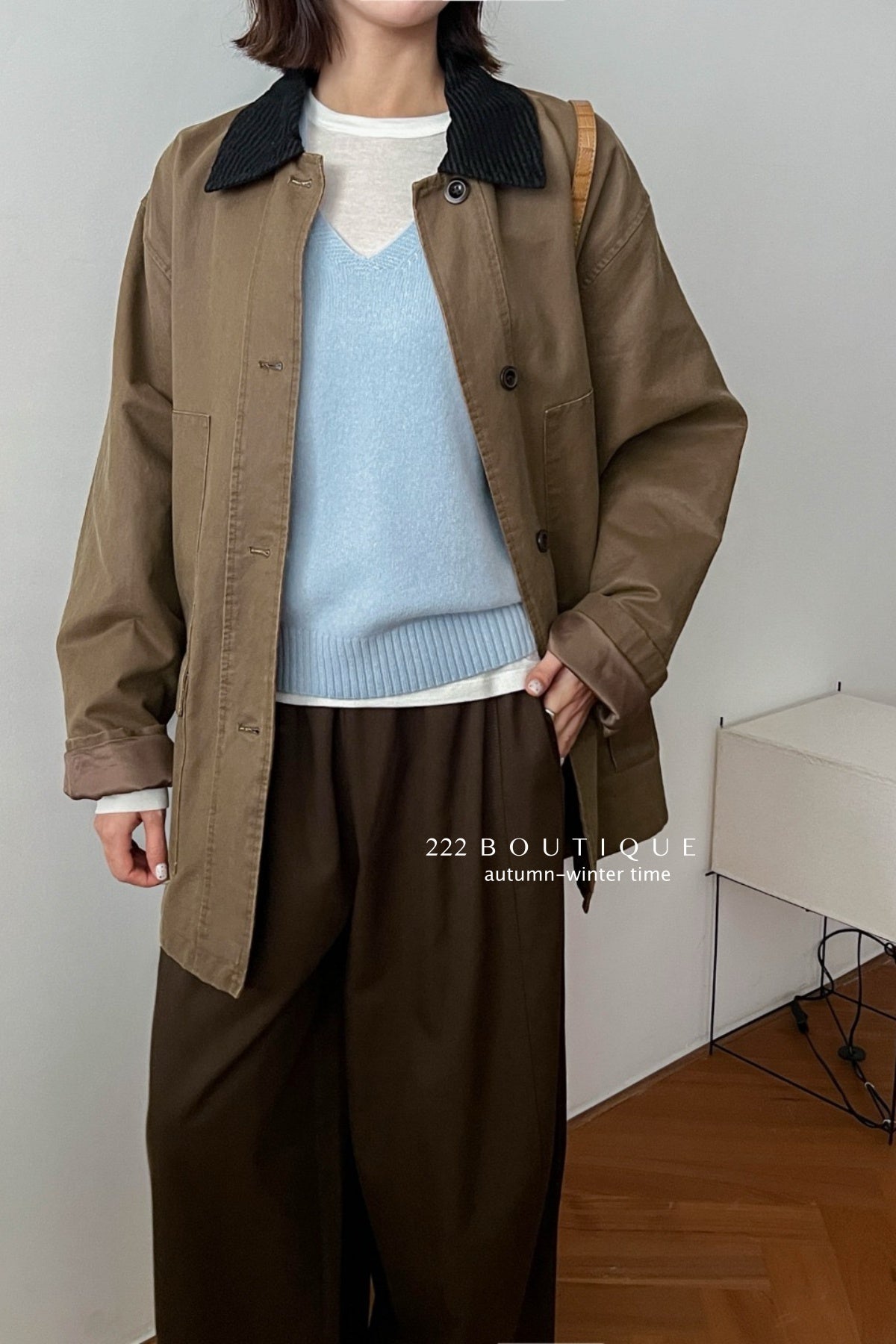 17a35 Basic cashmere knit vest with chest lettering