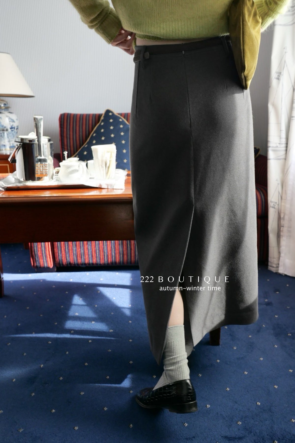 17v12 Poly pencil midi skirt