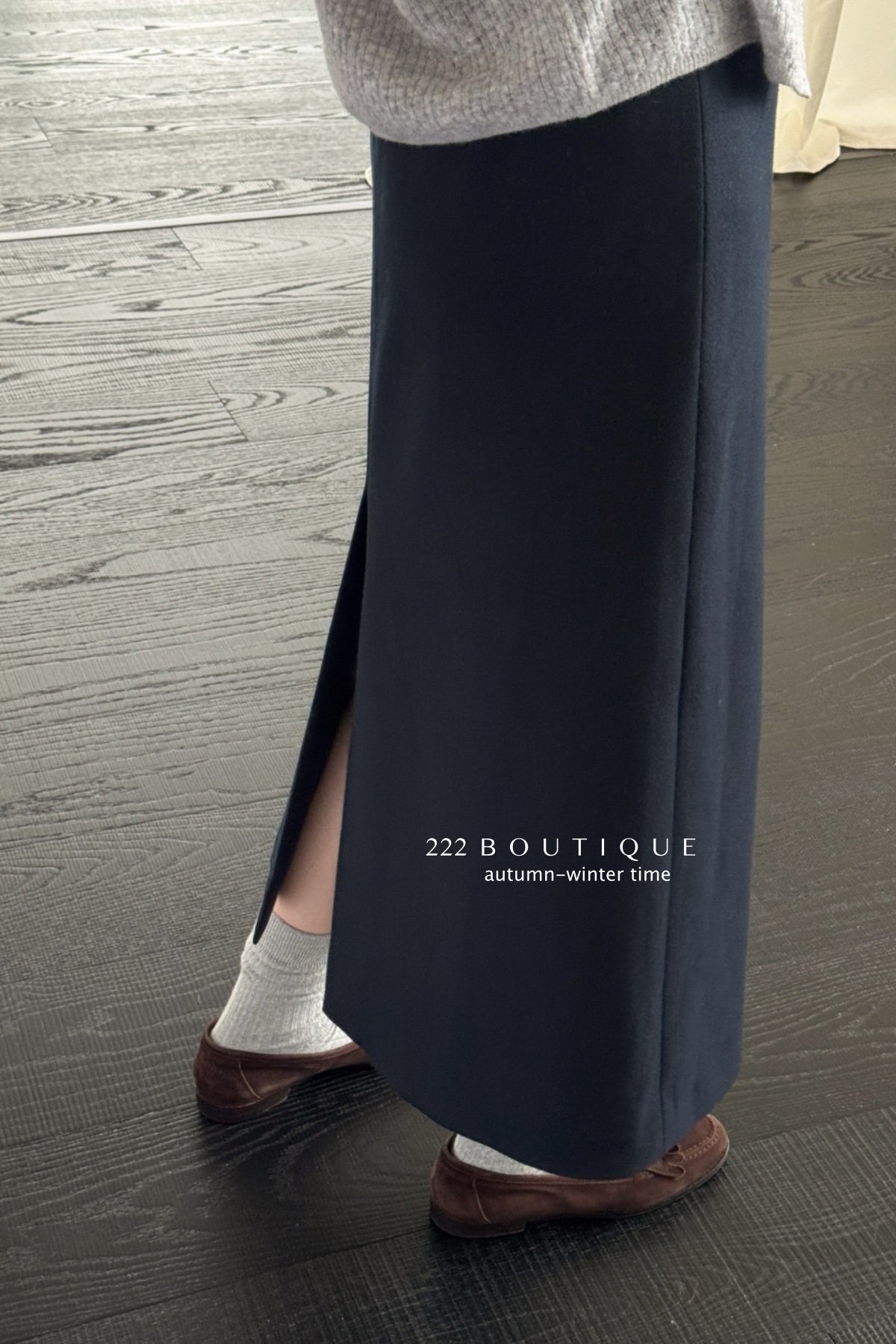 17v12 Poly pencil midi skirt